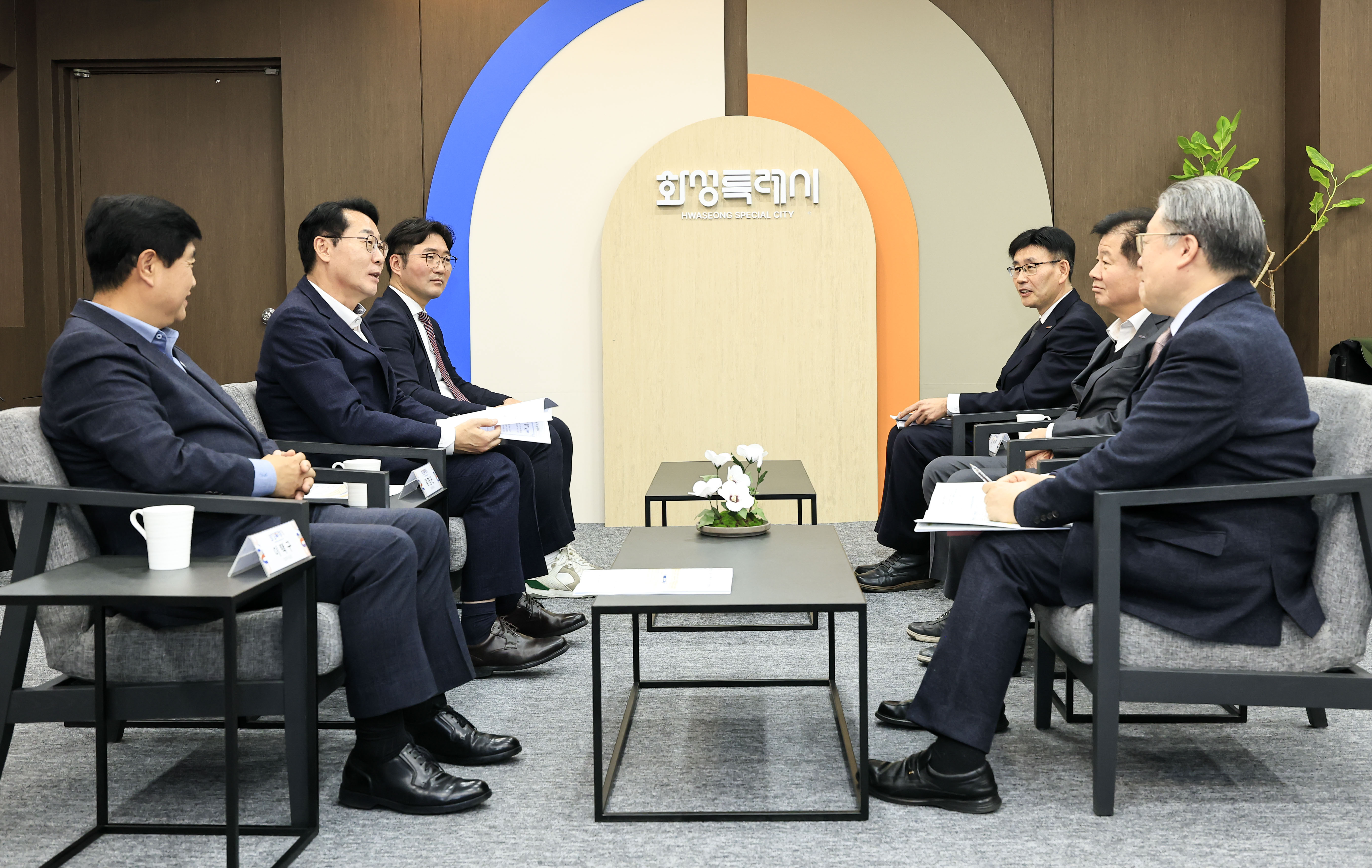 화성특례시-중소벤처기업진흥공단, 전국 최초 중소기업 글로벌 진출 지원 위한 수출물류지원사업 업무협약 체결