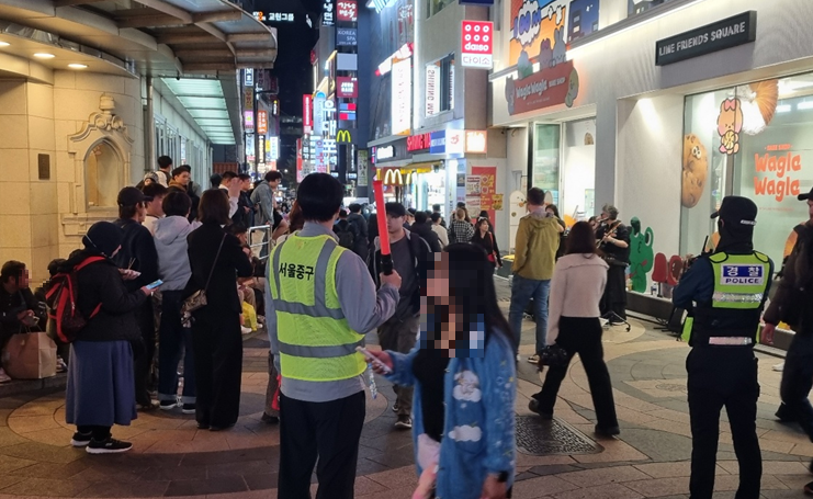 크리스마스 성지 명동에서 새해맞이까지 안전하게! '중구의 빈틈없는 인파 관리'