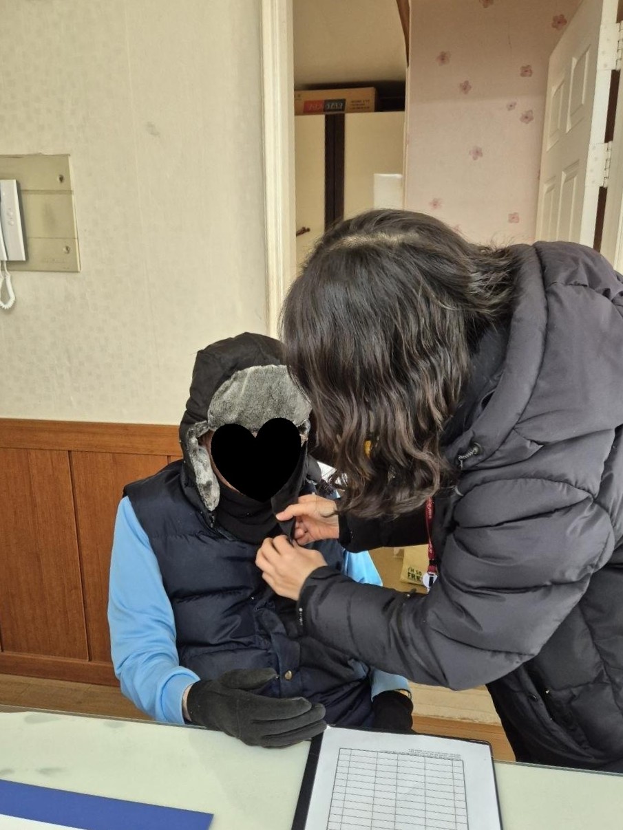 포천시치매안심센터, 치매환자 맞춤형 사례관리 한파대비물품 지원