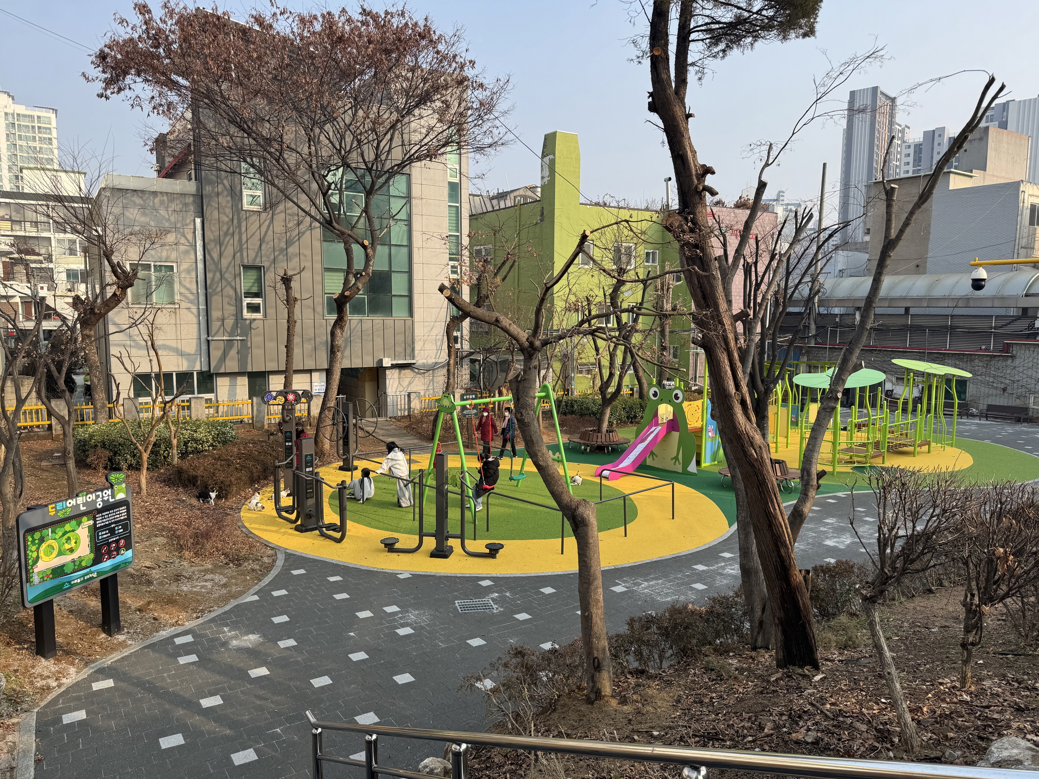 미추홀구, 석바위시장 내 두리어린이공원 환경개선 사업 완료