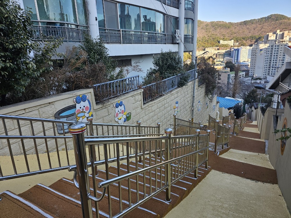 서대신4동 새뜰마을사업 「마을안길 범죄예방 환경디자인」 조성 준공