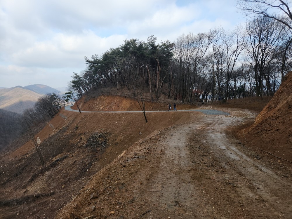 용인특례시, 처인구 원삼면 학일리 일원 ‘2025년 간선임도 신설공사’ 준공