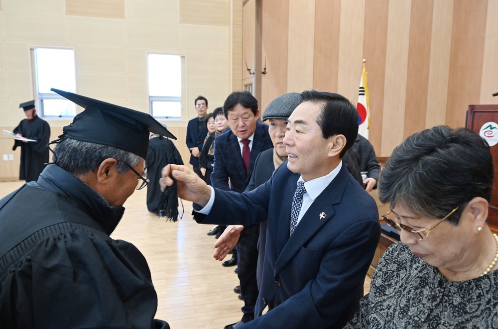 대한노인회 창녕군지회, 제35기 노인대학 졸업식 개최