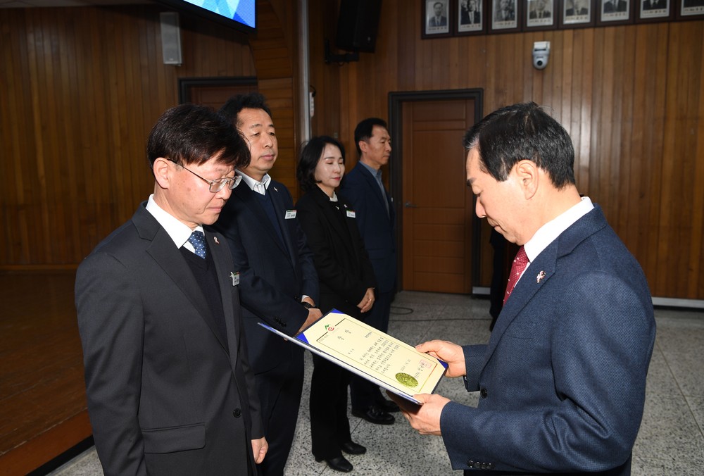 창녕군, 2025년 규제혁신 우수부서 및 우수공무원 시상