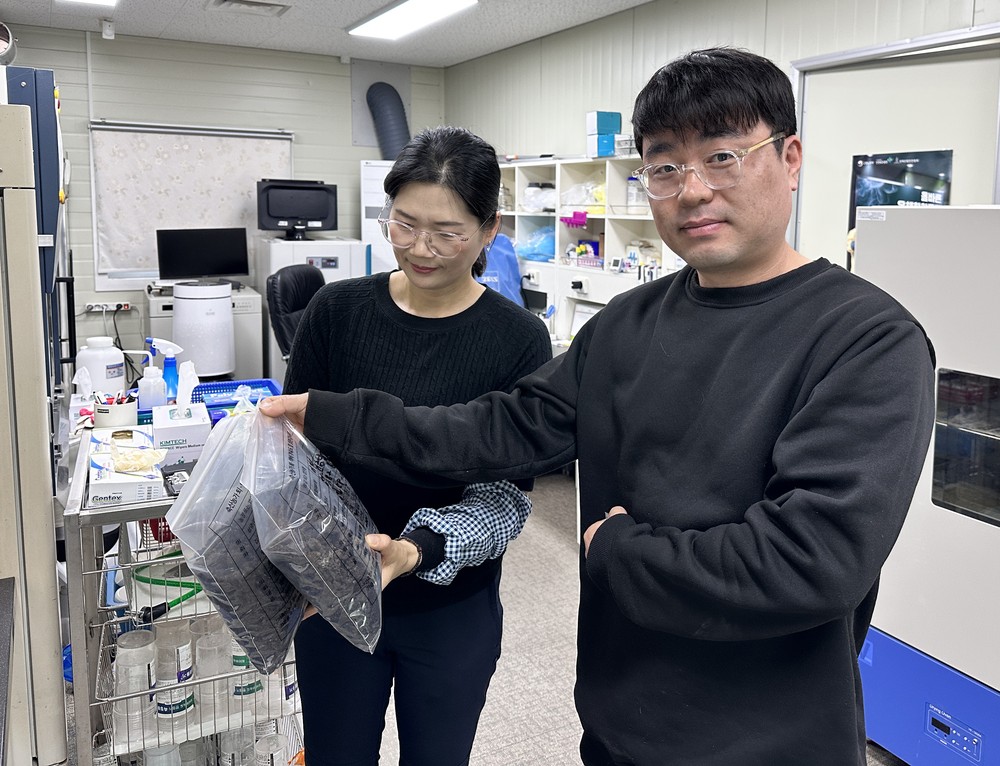 강진군 “퇴비 살포 전 부숙도 검사 무료로 받으세요”