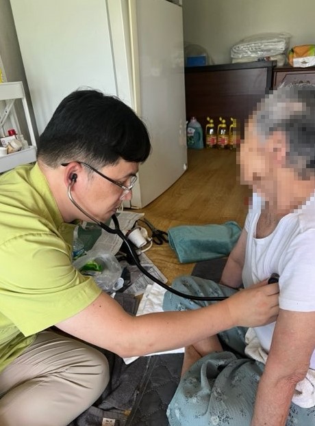돌봄이 필요할 때, 영광군 통합돌봄사업 신청하세요!