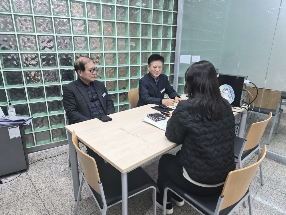 구리시, 시장 직속 원스톱 민원 상담관 지속 운영