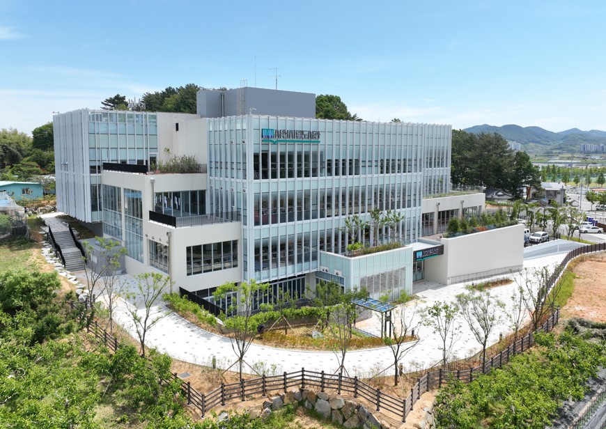 사천시립도서관, 도시의 변화를 이끈다