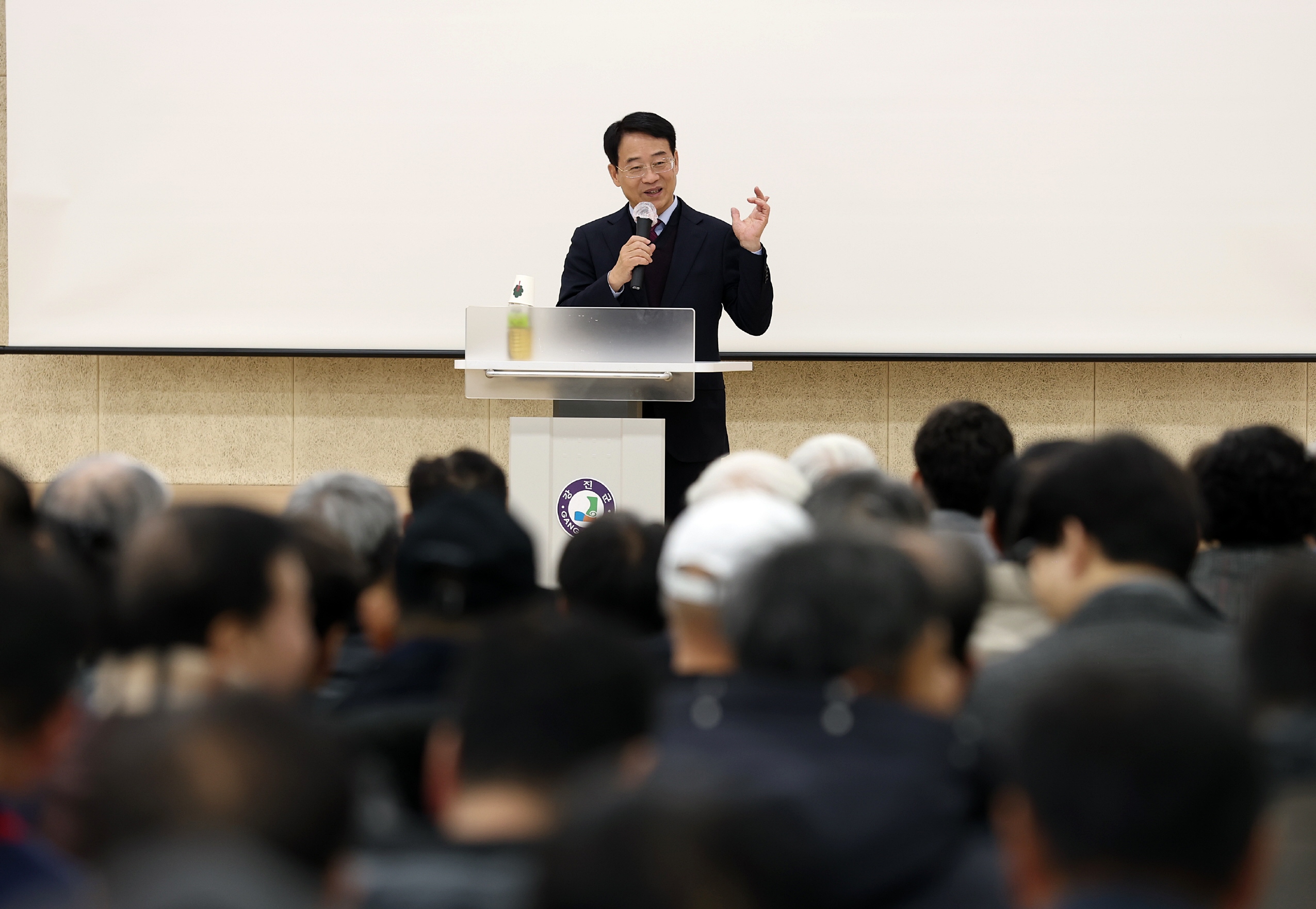올해 강진군 농림축수산분야 큰 폭으로 지원합니다