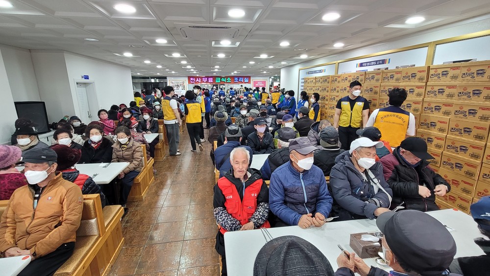 북구, 올해도 어르신 식사 책임지는 ‘천사무료급식소’ 운영 지원한다