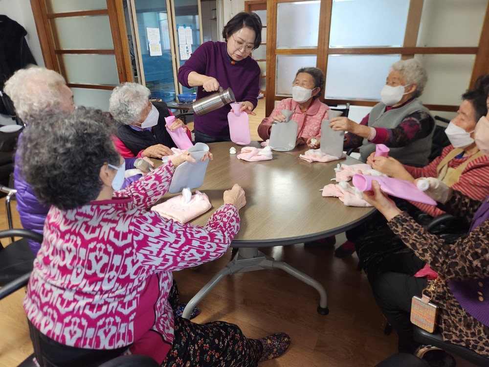 괴산군, 혹한기 취약노인 신체건강분야 안전교육 프로그램 실시