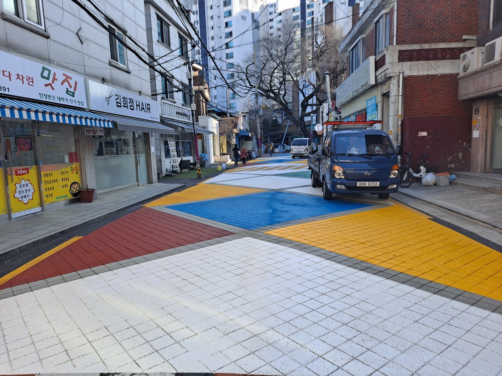 동대문구, 외대앞역 휘경로2길 ‘보행자 우선도로’로…“차보다 사람이 먼저”