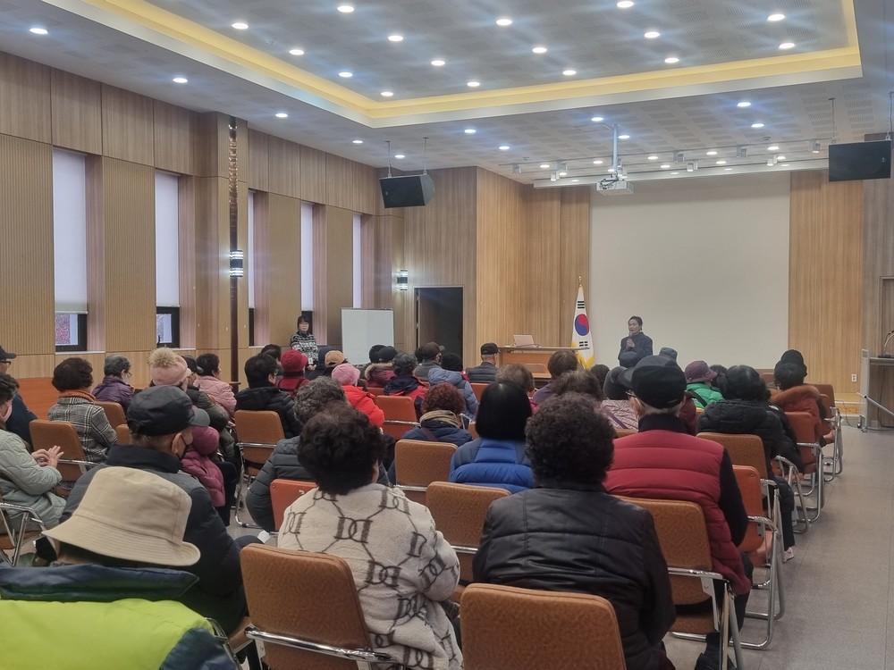 양산시 중앙동 노인 사회활동 지원사업 발대식 및 교육 실시