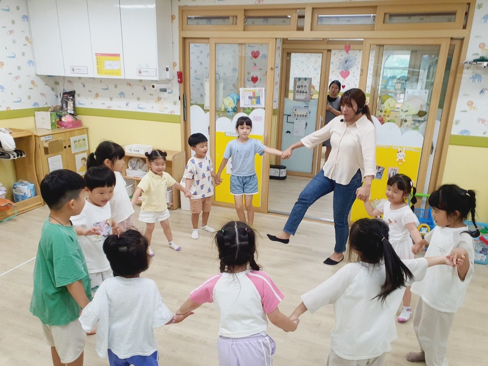 아이 맡길 곳 걱정 없는 도시로…구미, 올해 돌봄 예산 2,235억 투입