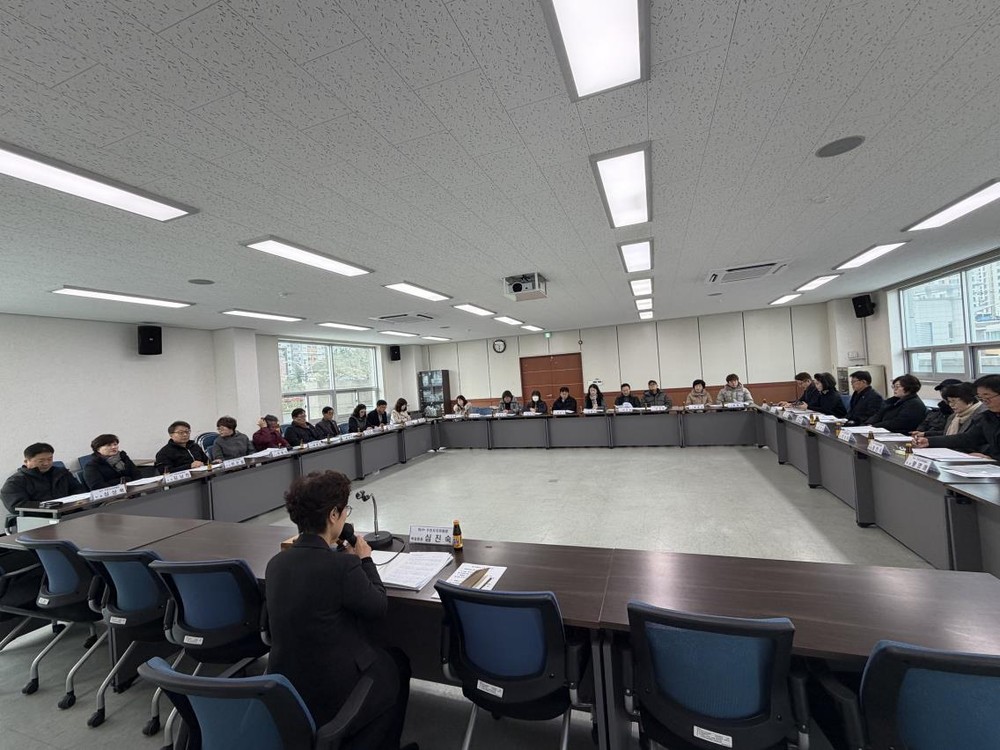 동해시 북삼동 주민자치위원회 28명에게 위촉장 수여