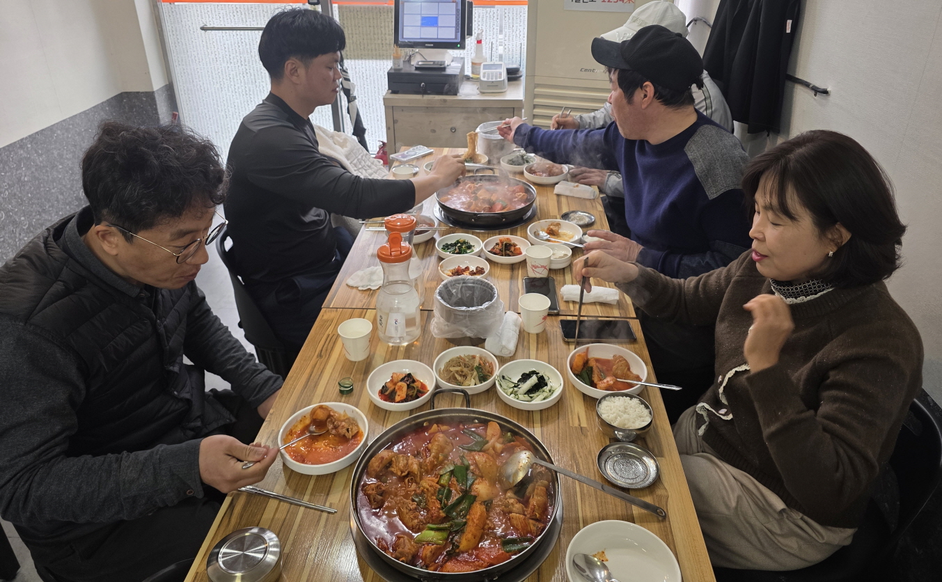 수원시 팔달구 매교동, 환경관리원 격려 간담회 실시