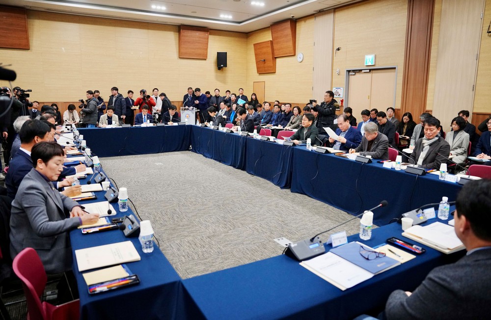 광주전남 통합 광역지방정부 명칭 '광주전남특별시' 잠정 합의…27일 4차 간담회서 최종 결정