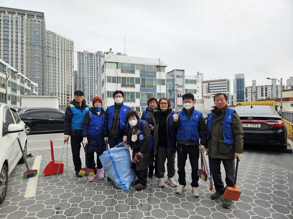 바르게살기운동당감4동위원회, 내 집 앞 내가 쓸기 캠페인 및 주거지전용주차장 환경정비 실시