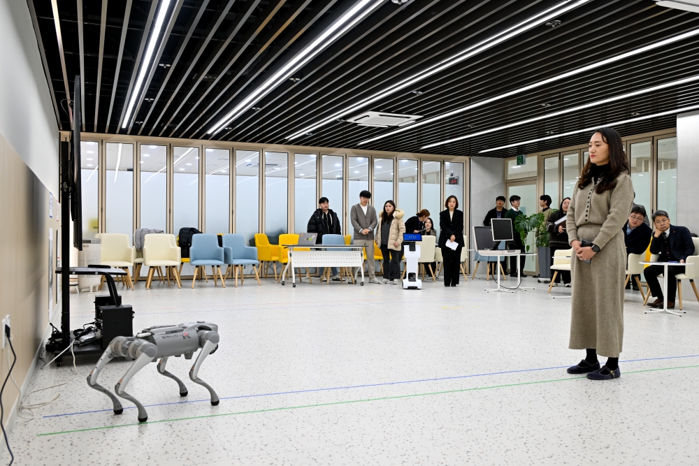 남원시, ‘AI 로봇개’ 시범 도입… 미래형 공공서비스 선도한다