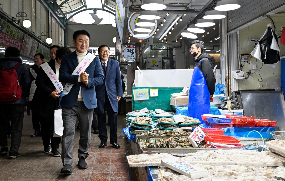 의정부시, 설 명절 앞두고 전통시장 방문…민생 현안 점검