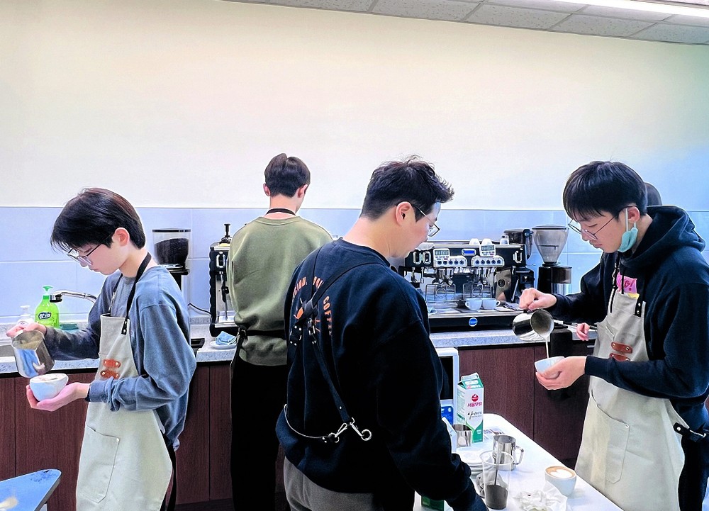 안동시청소년수련관, ‘커피, 그리다’ 바리스타 2급 과정 20명 전원 자격 취득