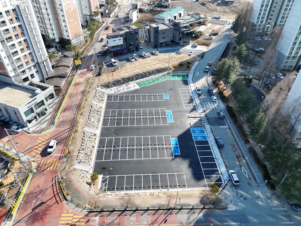 옥천군 옥천읍 장야리 일대, 주거지 도로변 불법주차 해소 기대!