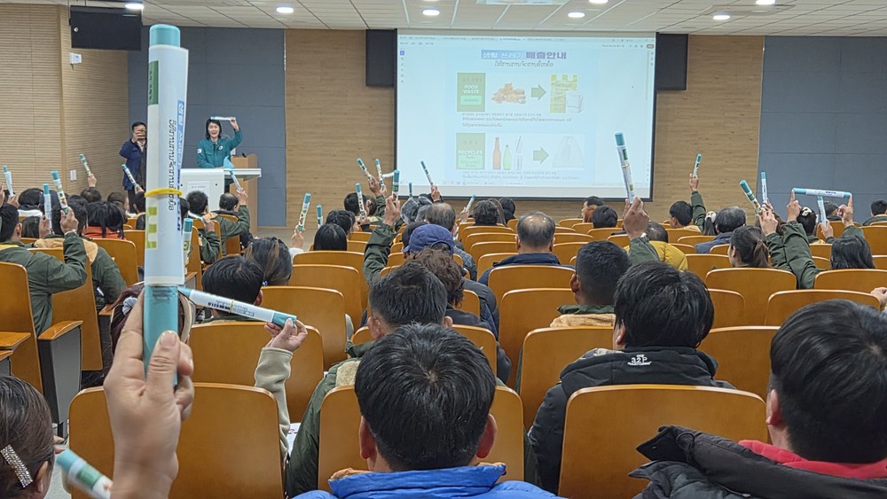 밀양시, 외국인 계절근로자 입국 개시