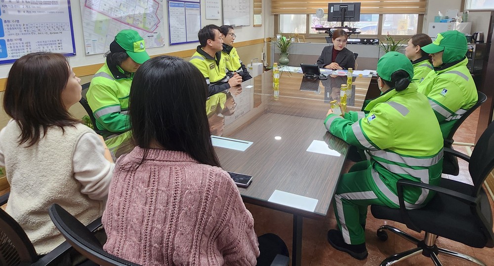 수원시 영통구 매탄2동, 깨끗한 환경위해 청소대행업체와 현장 소통 간담회 열어