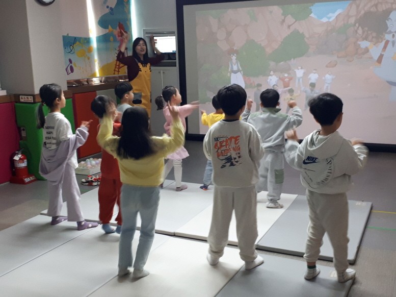 금산다락원 진산도서관, 실감형 동화구연체험관 운영