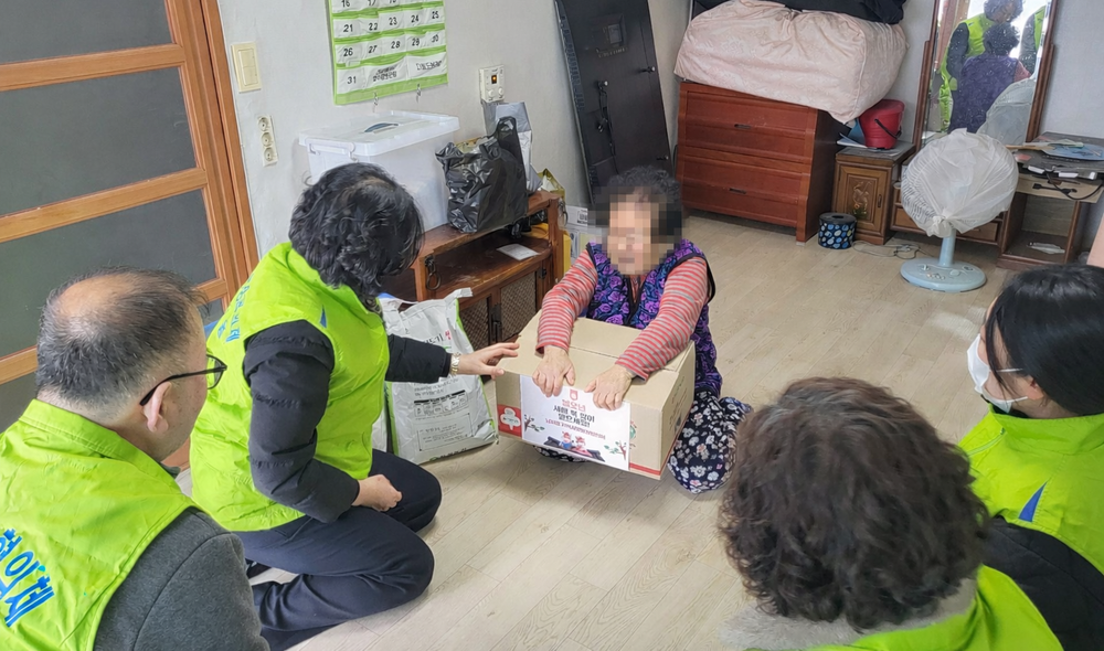 창녕 남지읍 설 맞이 취약계층 방문 ‘가치데이’활동 전개