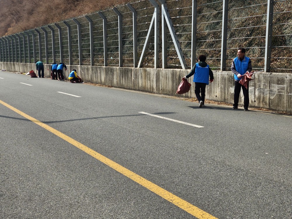 광양시 골약동, 설 명절 맞아 황금지구 일원 대청결활동 실시