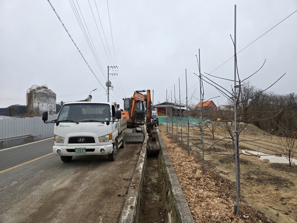 설맞이 도로변 환경정비로 깨끗한 귀성길 만들어요