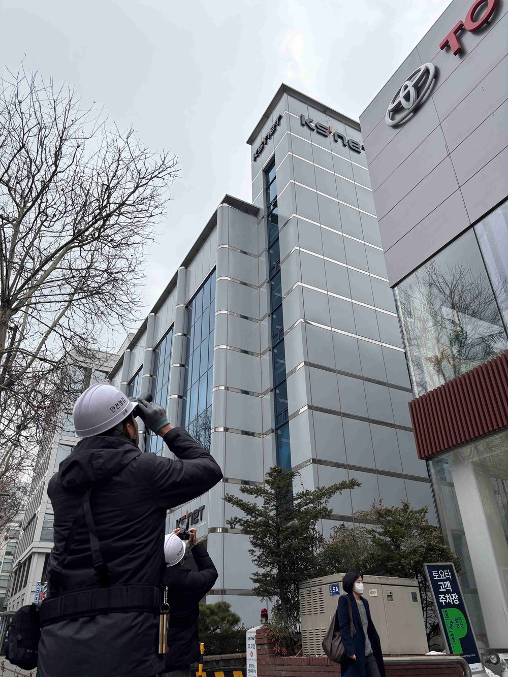 서초구, 설 연휴 앞서 옥외광고물 선제적 안전점검 마쳐