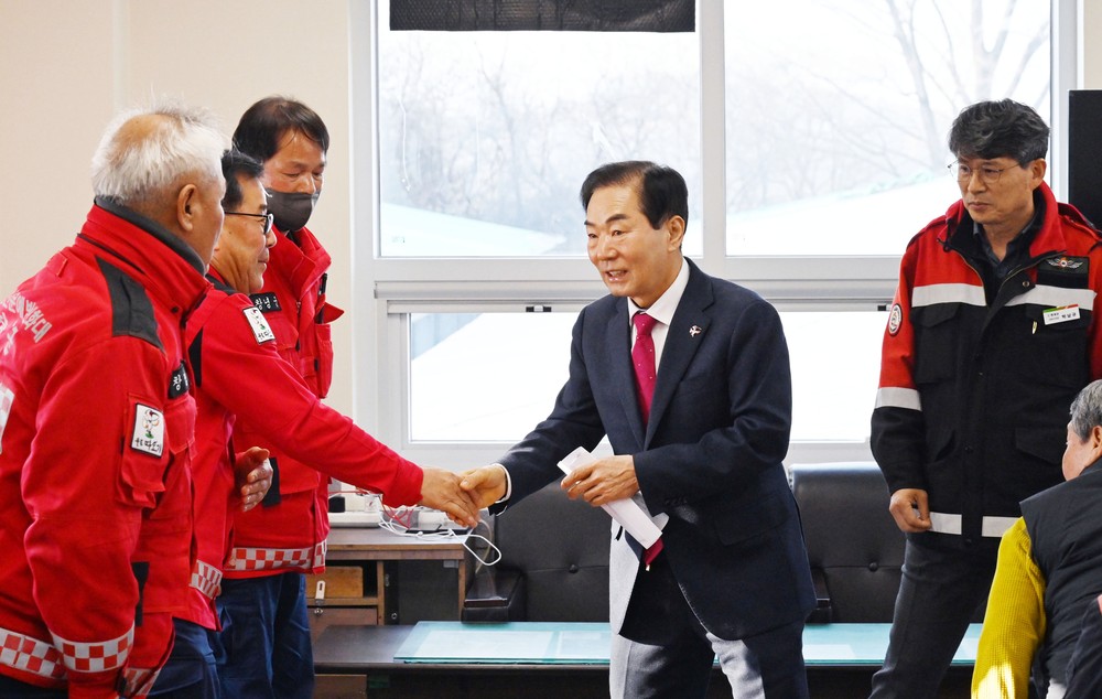 성낙인 창녕군수, 설 명절 앞두고 현업근무자 격려 방문