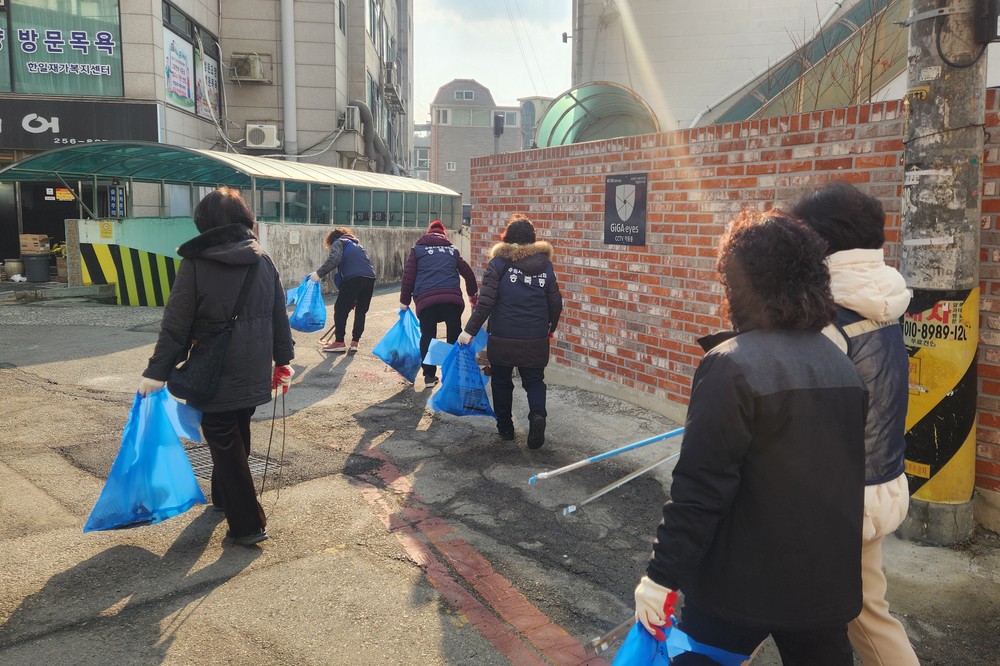 수원시 장안구 송죽동, 설 연휴 맞아 관내 대청소 실시