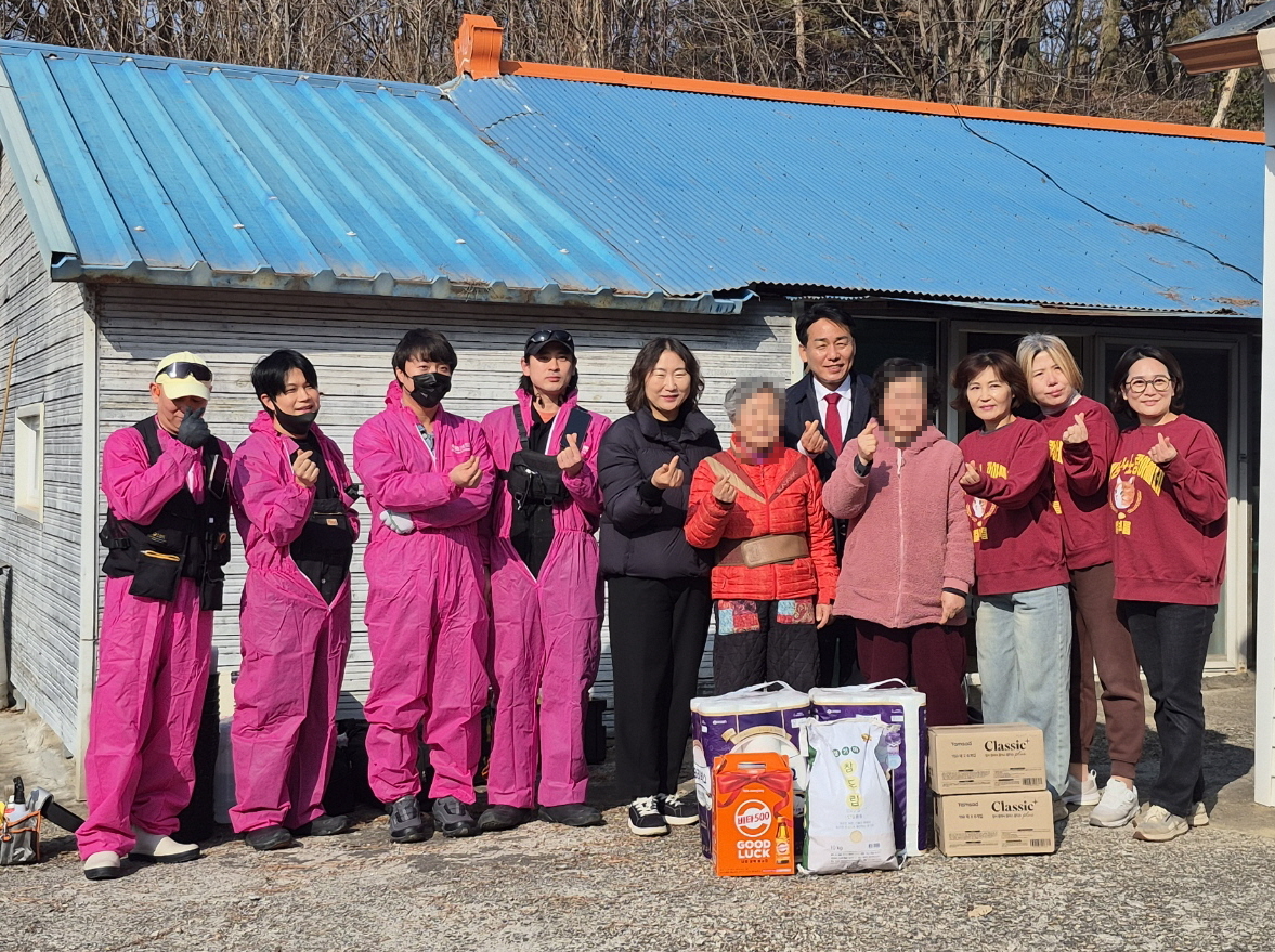 구리시「선명하게」·「함개냥동물복지보호센터」，인창동 독거노인 가정 새봄맞이 대청소 봉사 펼쳐