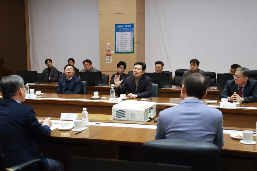 이상일 시장, 삼성전자 기흥캠퍼스 방문해 미래연구단지 조성 상황 살펴
