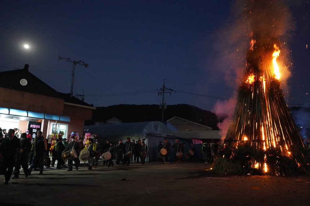 논산문화원, 정월대보름 맞아 달집태우기 행사 지원