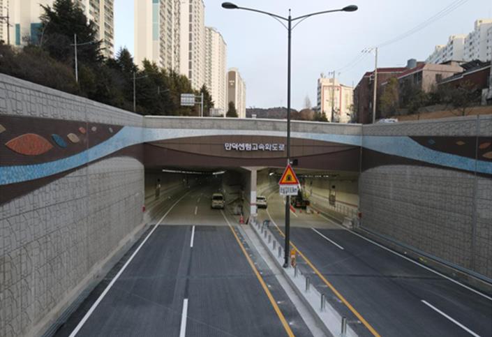 “만덕센텀 고속화도로 정체 시 이렇게 이동하세요”… 권역별 우회도로 안내