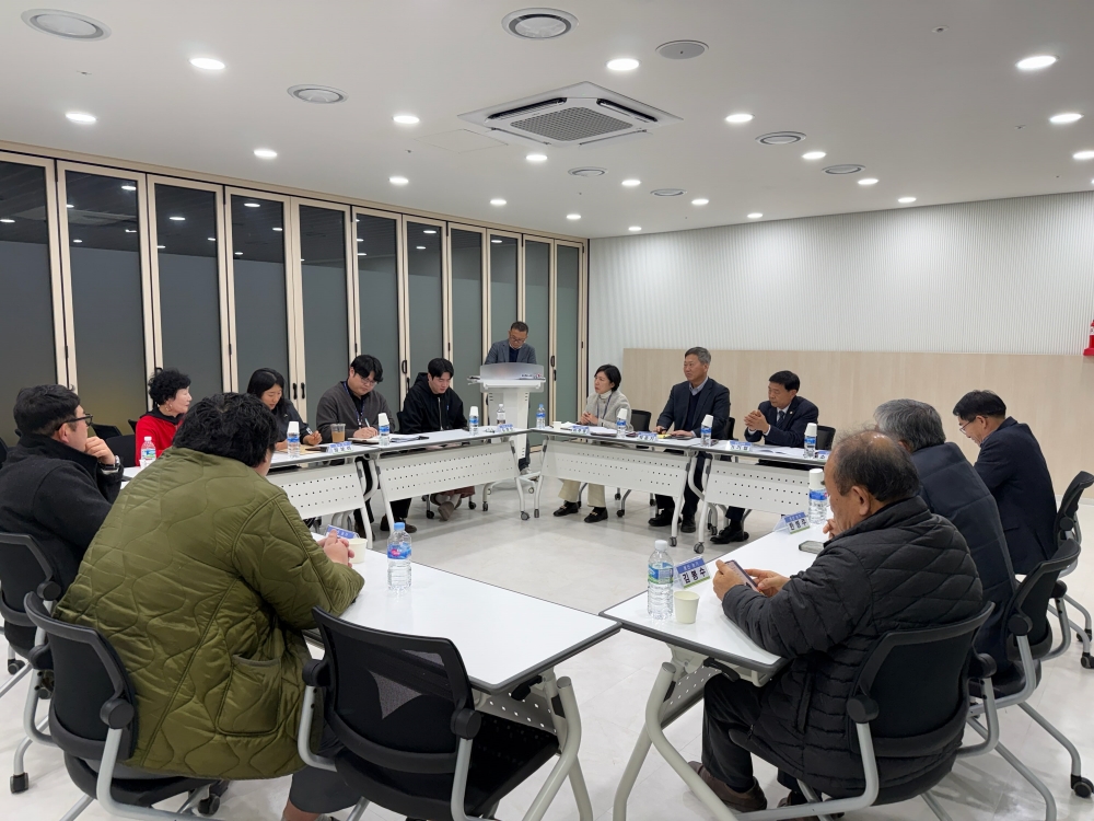 남원시, 미래 먹거리 곤충산업, 농가소득 해법 현장에서 찾다