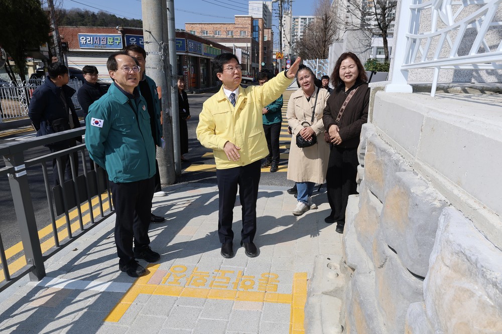 광산구, 우산동 뉴빌리지 통학로 개선 현장점검 및 실버어울림 플랫폼 사업 현장 방문