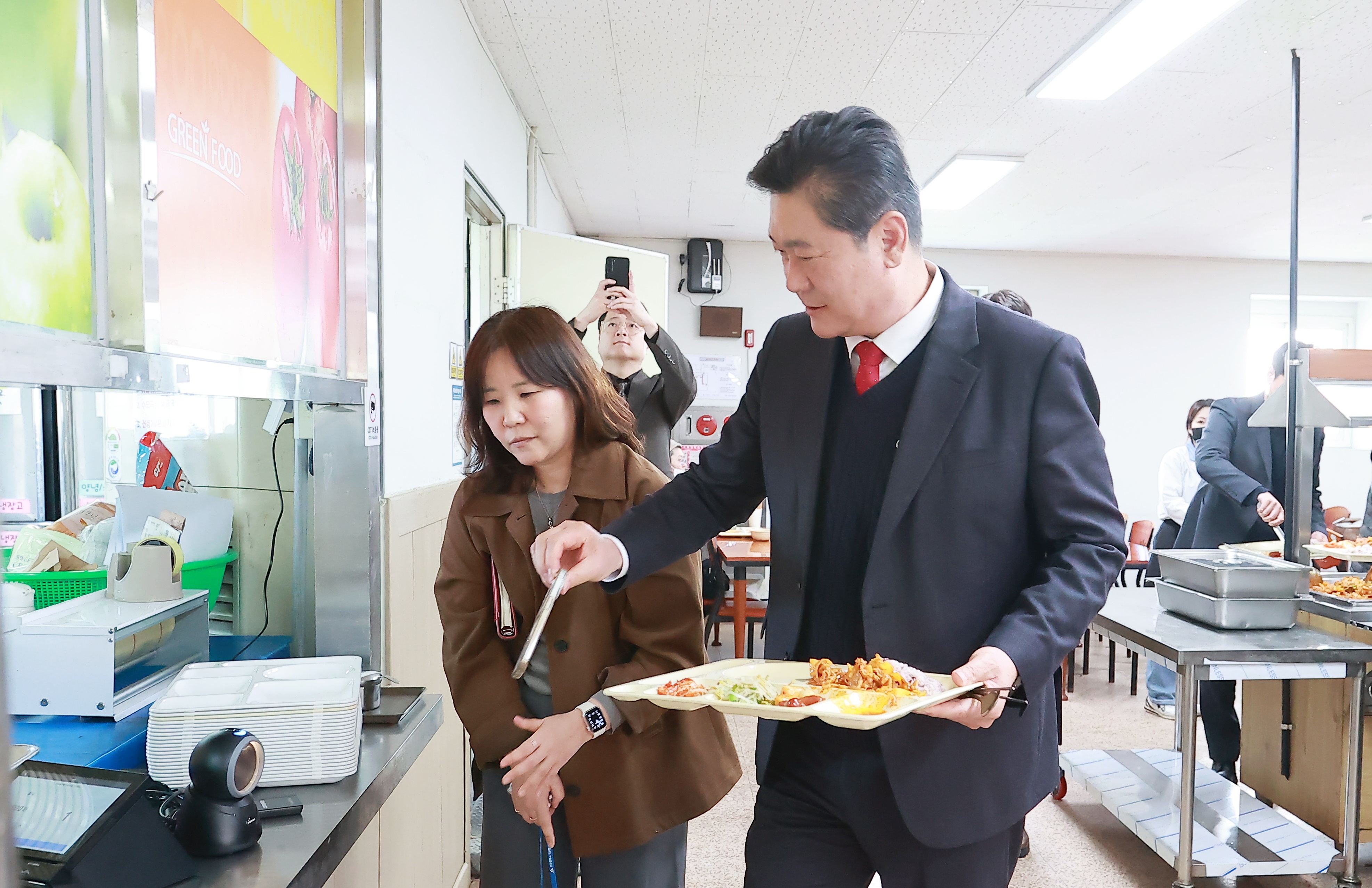 미추홀구, 구내식당 ‘소담정’ 서비스 혁신으로 직원 복지 만족도 높인다