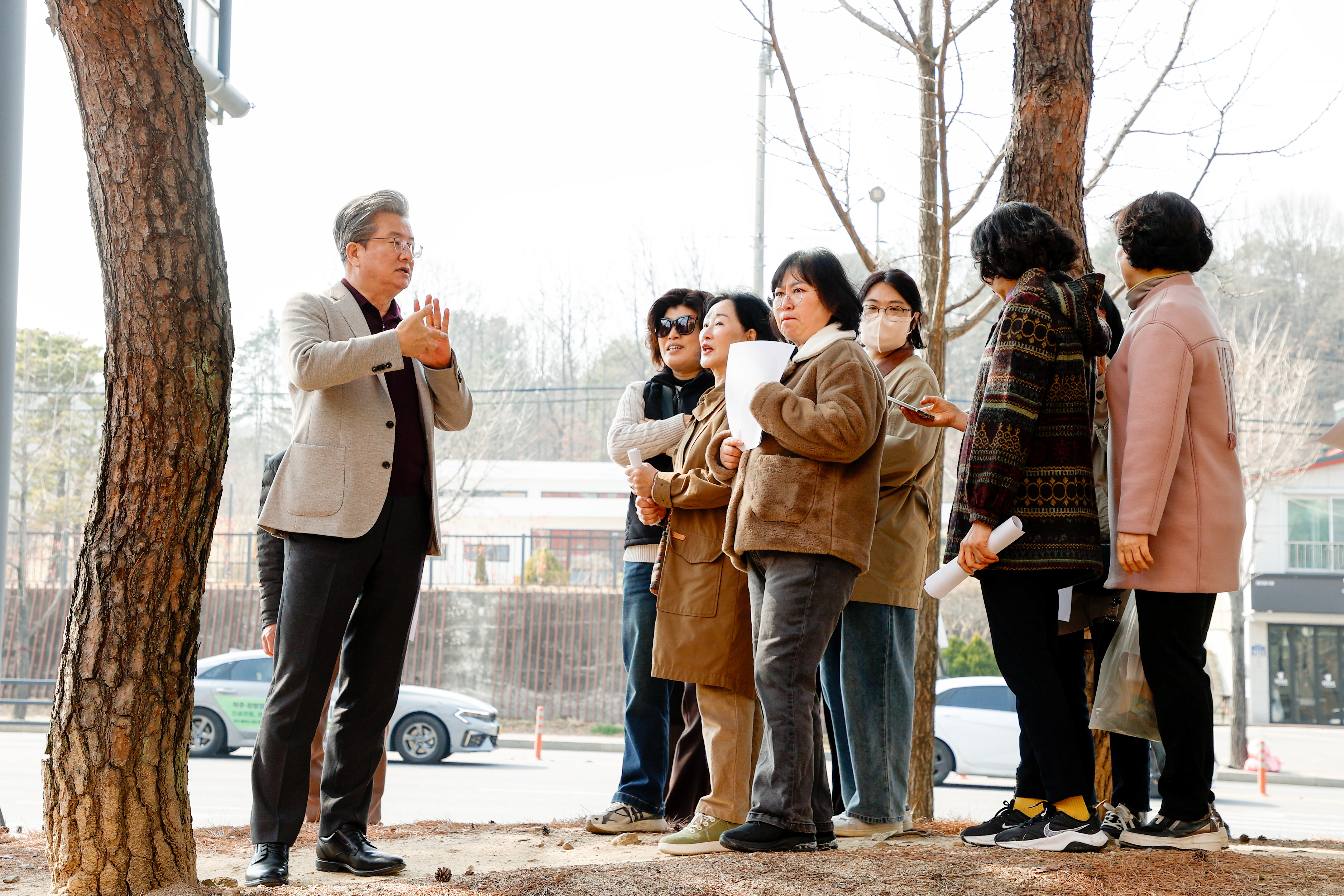 유성구, 걸으며 힐링하는 도심 속 ‘맨발걷기길’ 확대