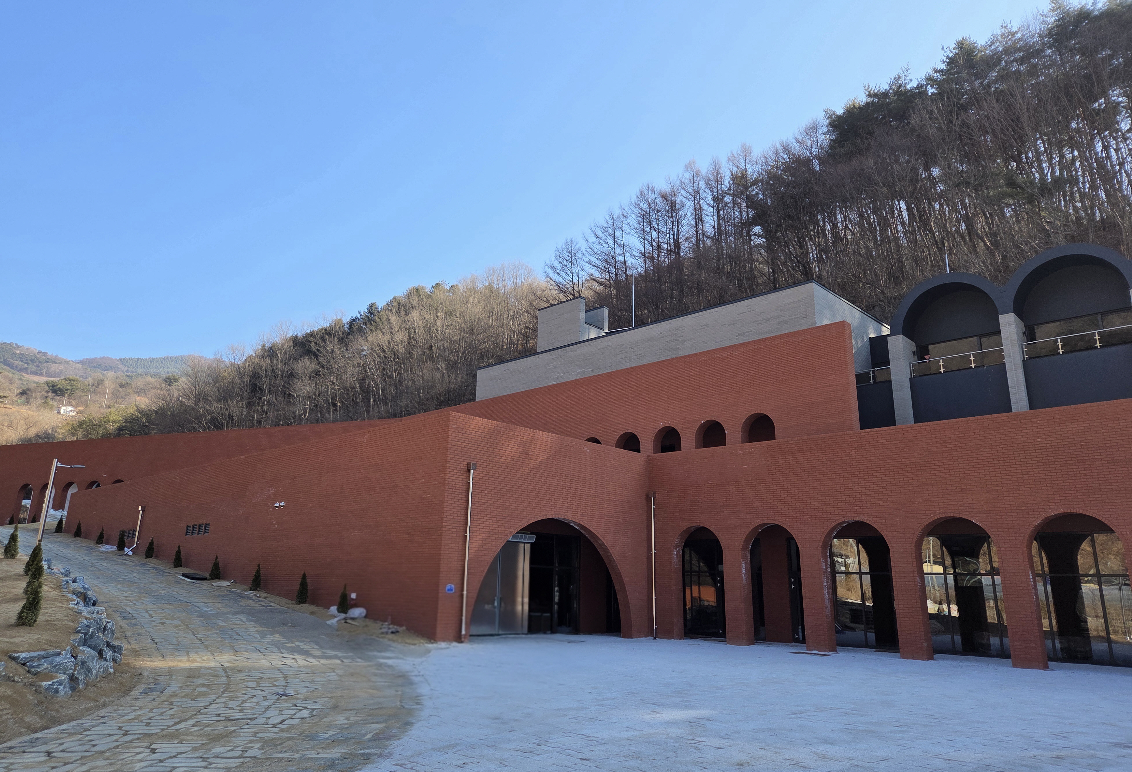 영월군, ‘예밀 와이너리 슬로타운’ 준공식 개최… 와인산업·체험관광 거점 본격 시동