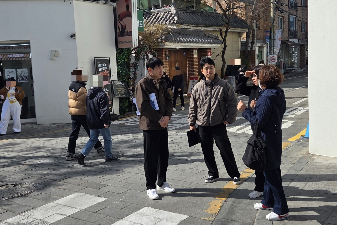 수원시 팔달구 행궁동, 일방통행 지정 위해 팔달경찰서와 ‘현장 속으로’... 안전한 보행 환경 조성 박차