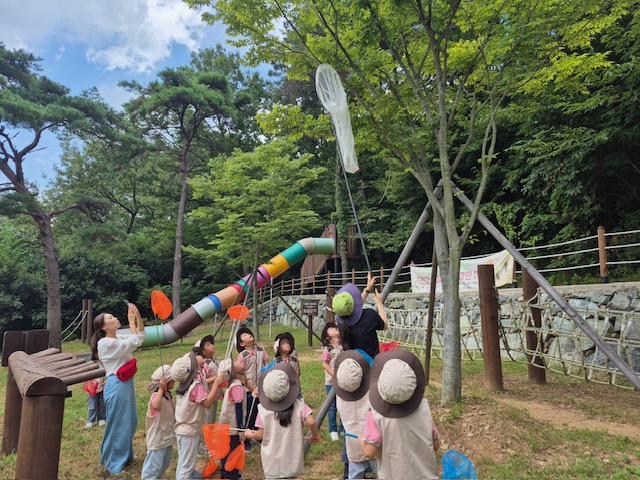 거제시, 봄 향기와 함께하는 유아숲체험원 운영