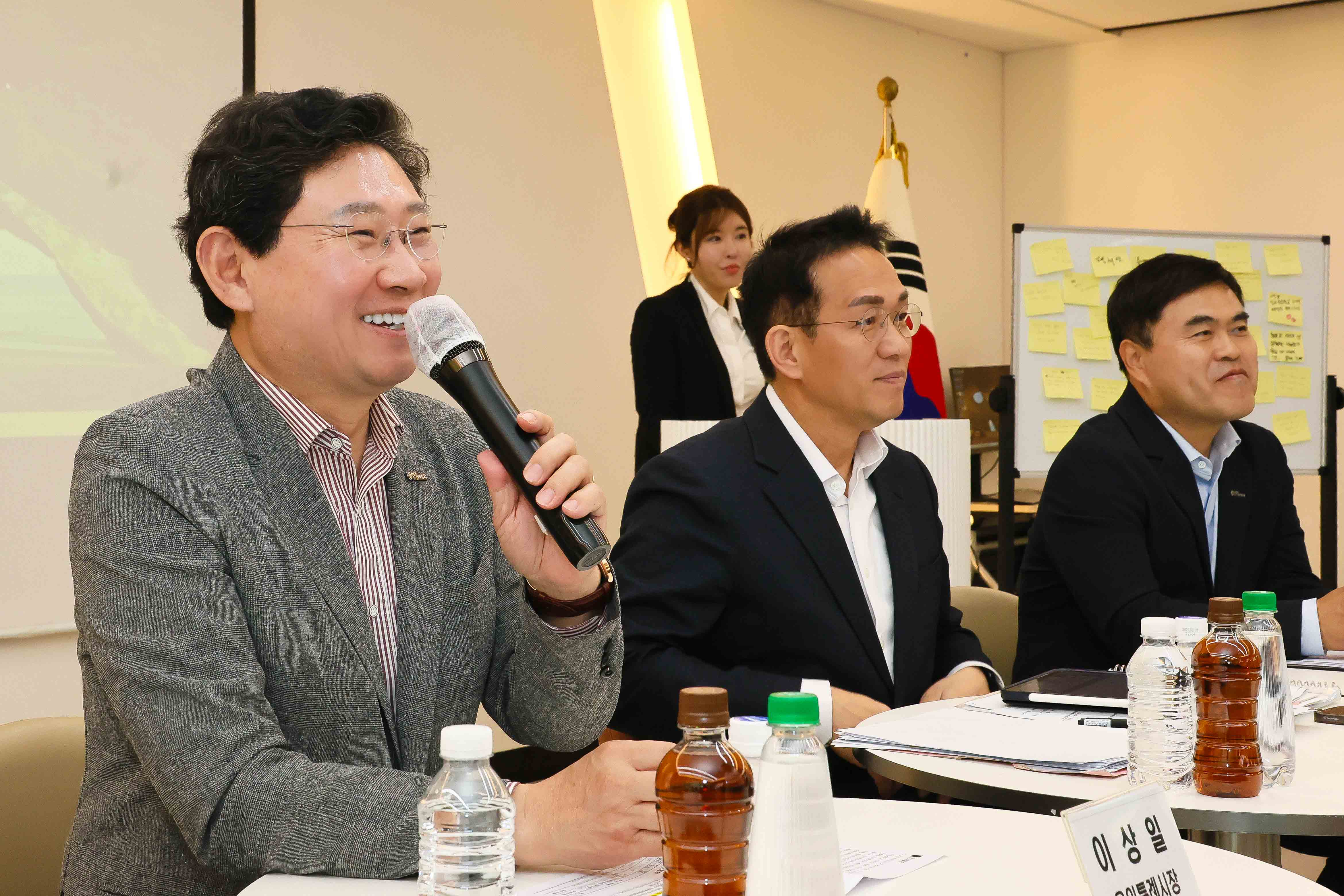 이상일 용인특례시장, 청곡초 학부모들과 기흥중 통학로 안전 확보 방안 논의
