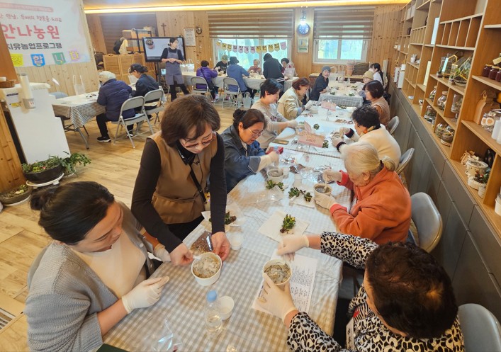 남양주시가족센터, 치매 가족 대상 ‘가족이음’ 프로그램 성료 …정서적 치유와 소통의 장 마련