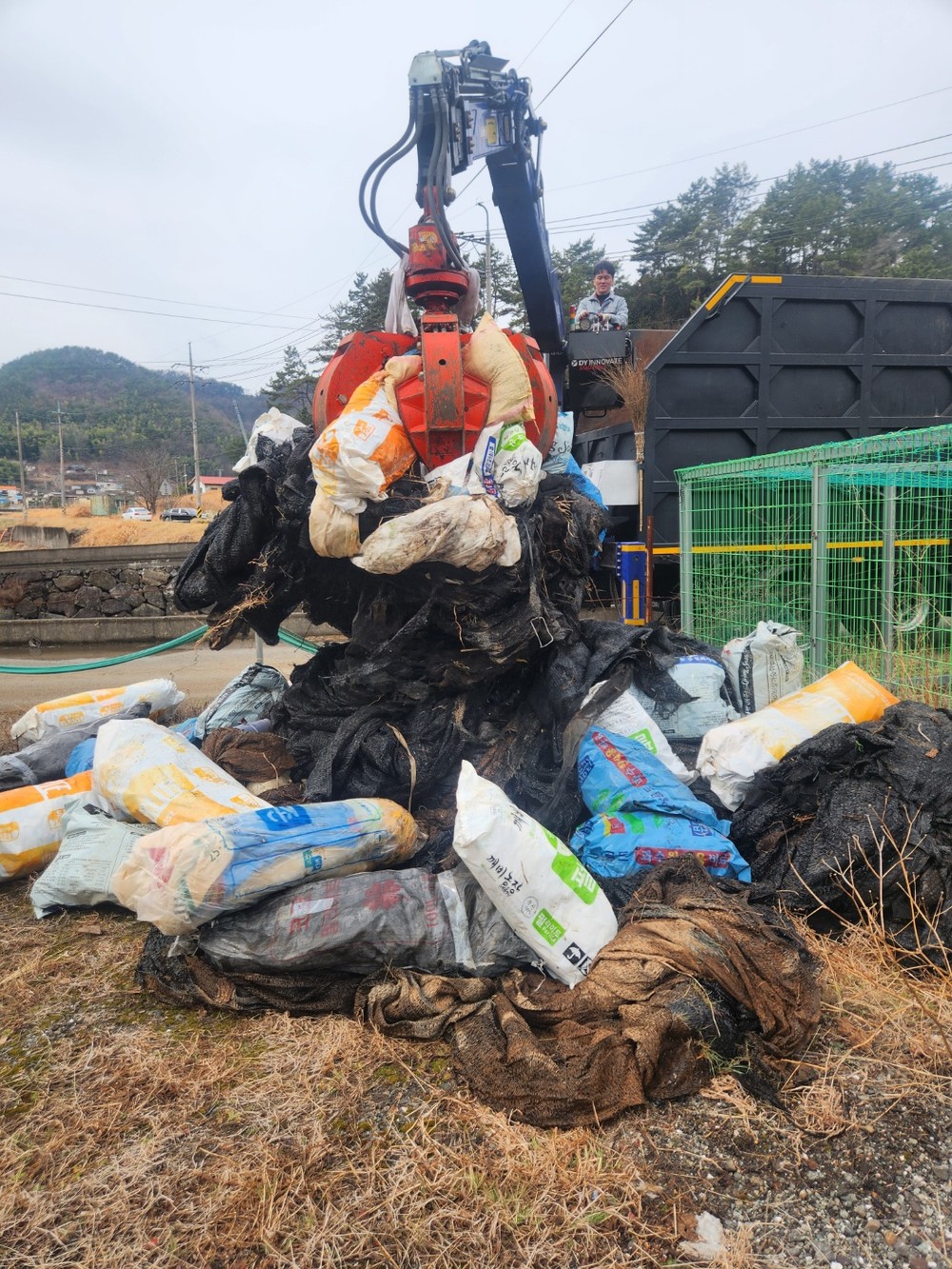 거제시, 봄 맞이 농촌 정화 활동 전개