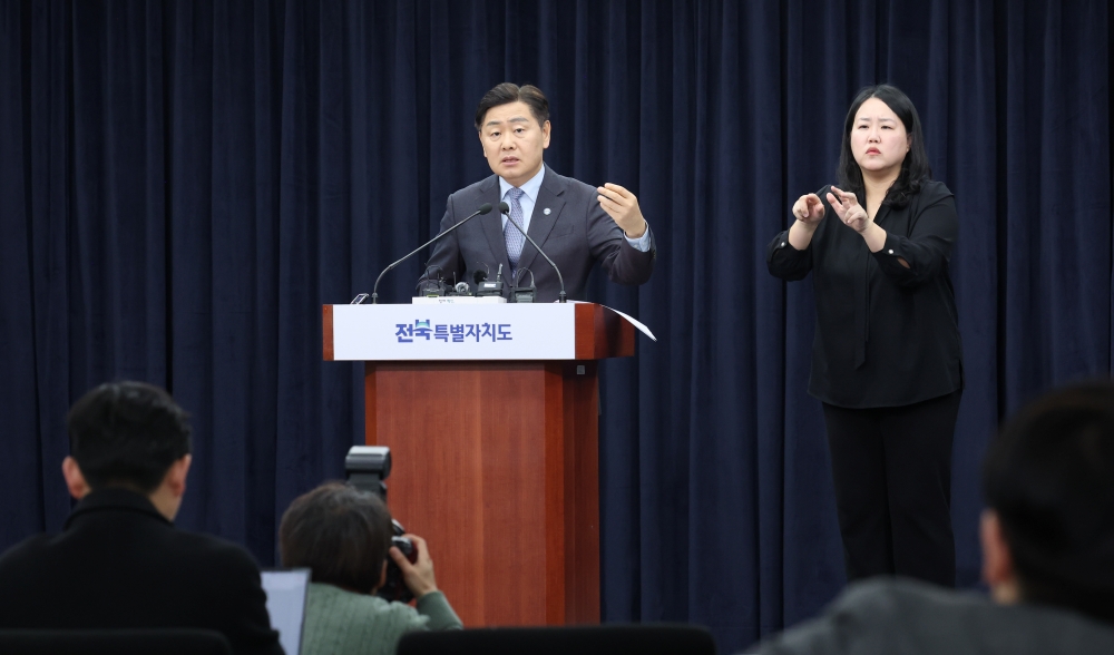 [군산조선소의 귀환] 9년 침묵 깬 군산조선소, 새 주인 맞아 완전 부활 채비
